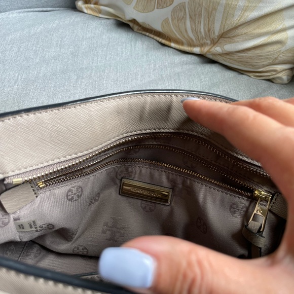 Tory Burch Robinson Gray Saffiano Leather Tote - Picture 7 of 8